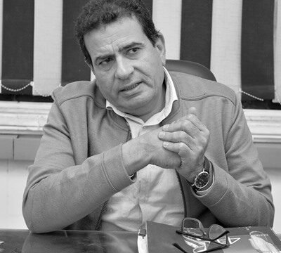 عزت القمحاوي